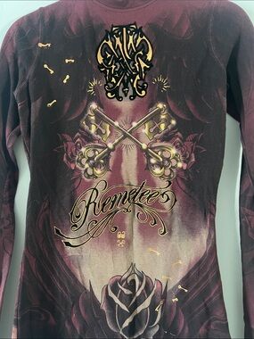 Remetee V-Neck thermal long sleeve Shirt - Burgundy Skull & Rose Design